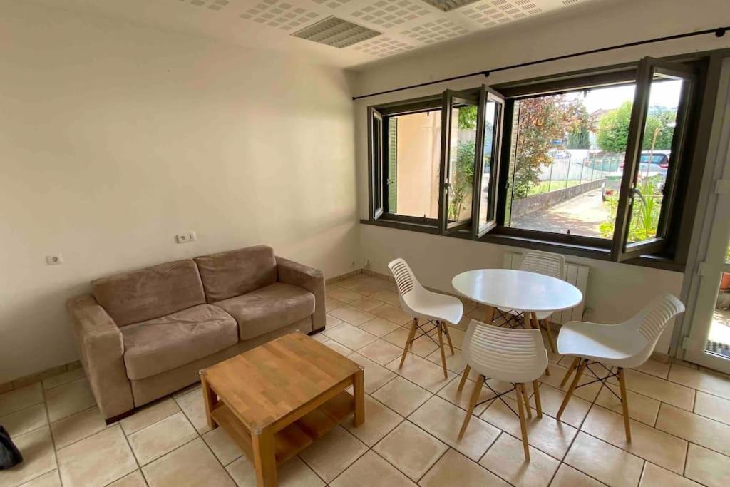 T2 Idealement Situe Thonon-les-Bains Luaran gambar