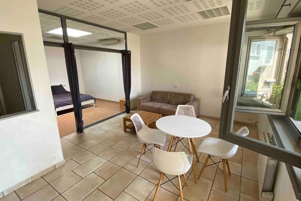 T2 Idealement Situe Thonon-les-Bains Luaran gambar